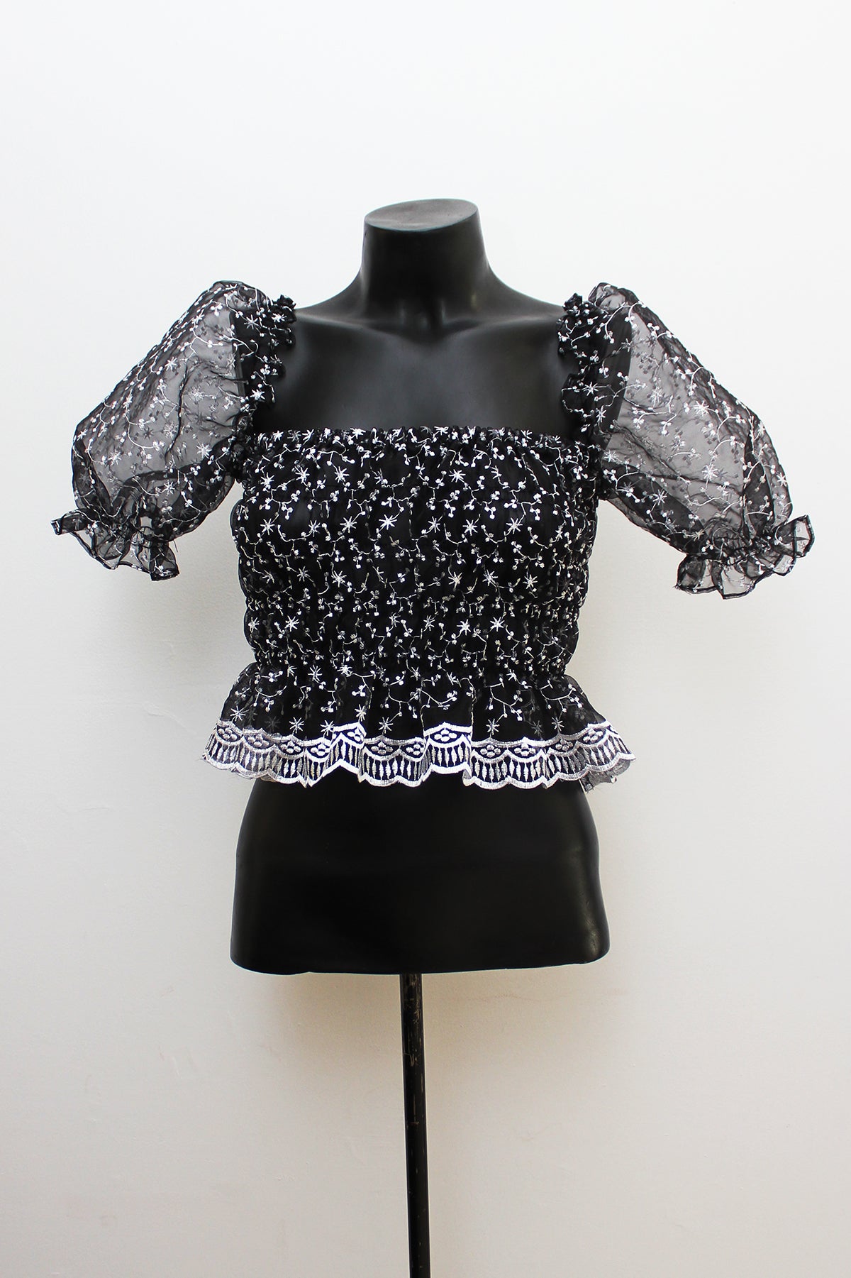 Peasant blouse with white flowers