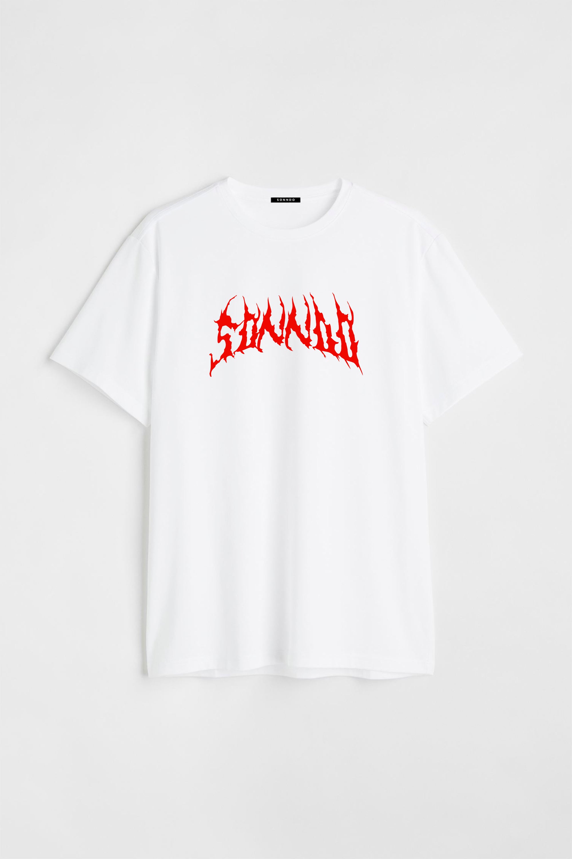 Camiseta regular fit logo metal