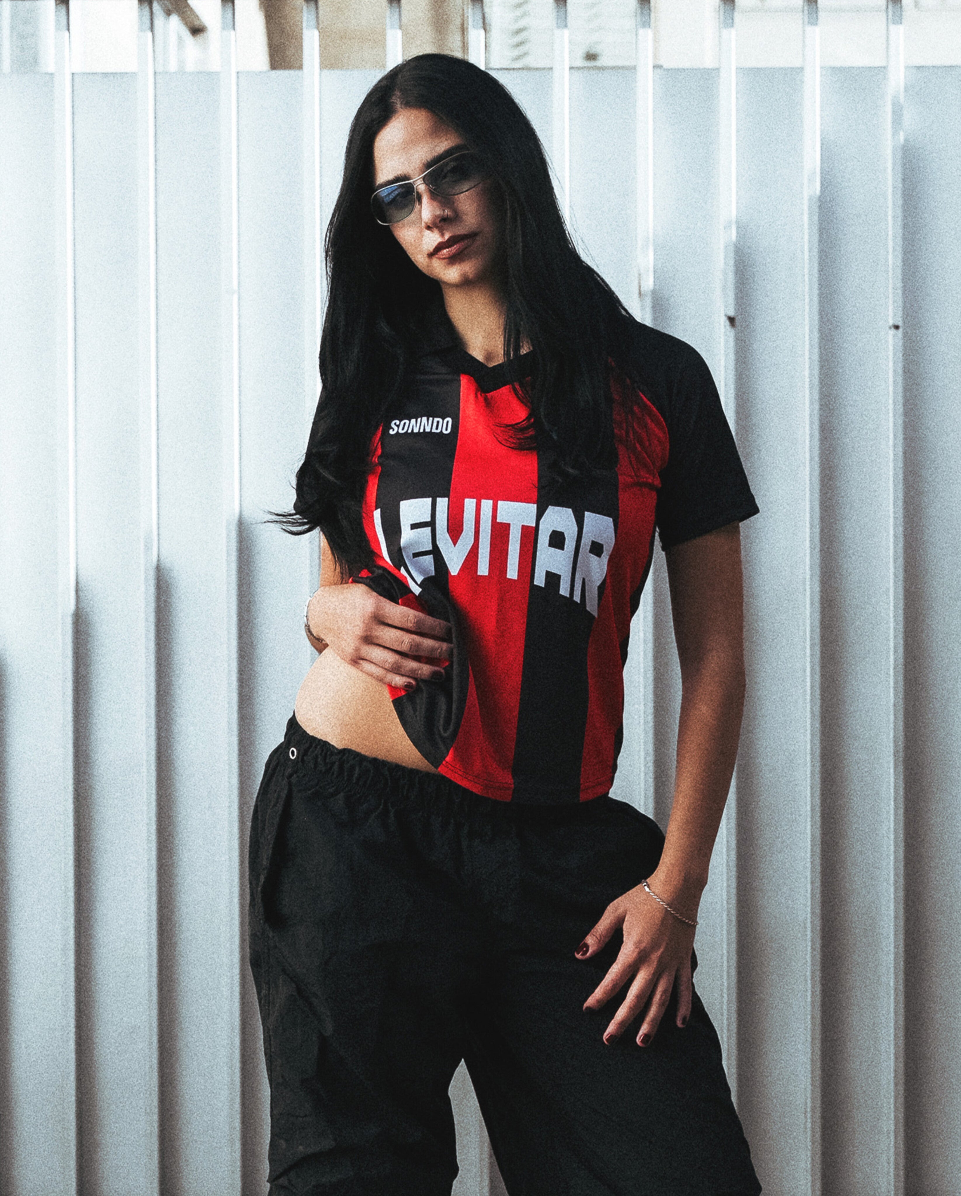 Camiseta LEVITAR X SONNDO
