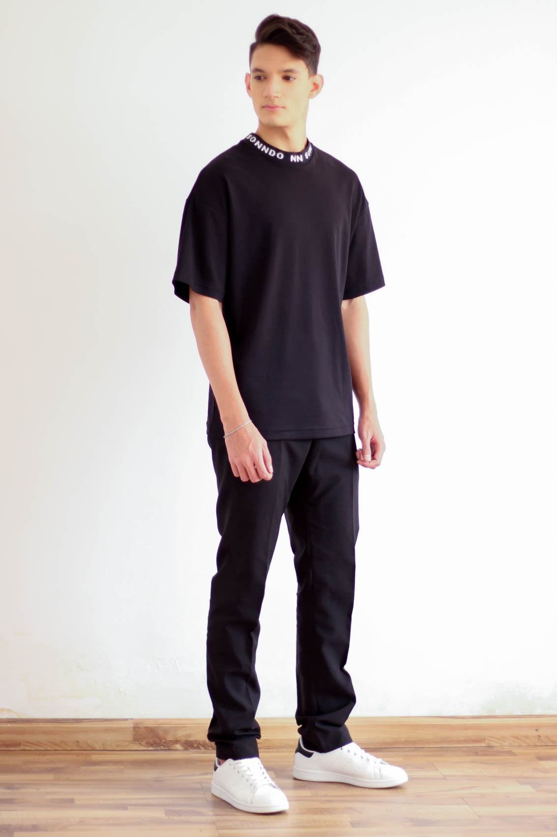Camiseta oversize negro